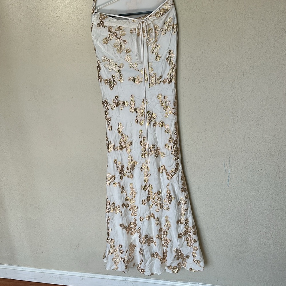 HOUSE OF CB 'Capriana' White & Gold Jacquard Satin Gown NWOT size XS - Picture 9 of 14